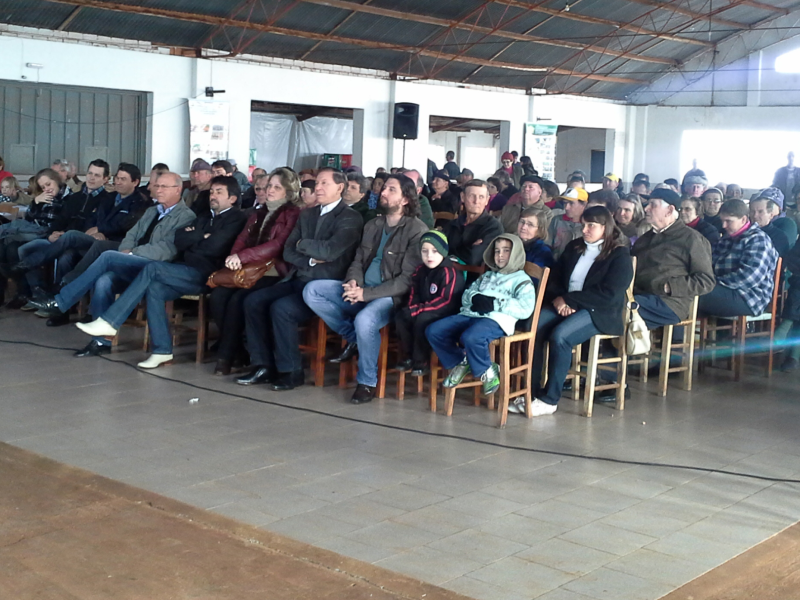 EXECUTIVO PARTICIPA DA FESTA DO COLONO E MOTORISTA DO KM 13